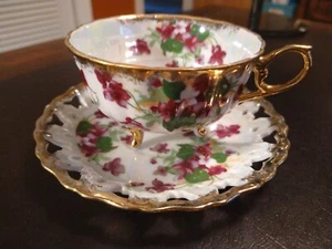 Vintage Royal Halsey Lustre Iridescent Rose Footed Tea Cup 4 footed and Saucer - Picture 1 of 4