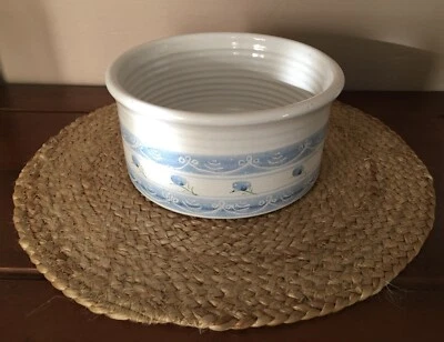 Plato para hornear de cerámica de terracota pintada Country Collection Foto 1 de 4