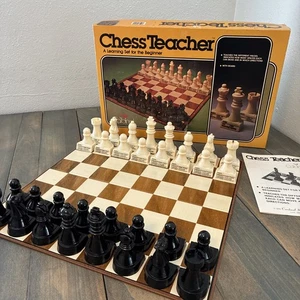 Vintage 1979 Chess Teacher Learning Set For Beginners - Cardinal (ST) - Picture 1 of 6