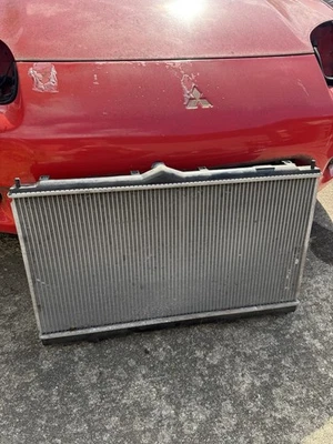 Radiador Sohc 3000gt fabricante de equipamento original FWD - Imagem 1 de 2