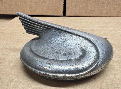 1928 1929 1930 Studebaker Winged Radiator Cap / Hood Ornament - Image 1 of 4