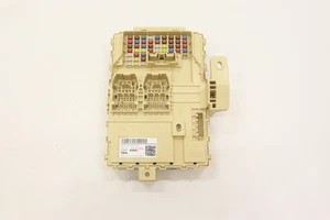 KIA SOUL 2020-2022 TABLERO CABINA RELÉ UNIÓN CAJA DE FUSIBLES BLOQUE FABRICANTE DE EQUIPOS ORIGINALES 91950K0061 - Imagen 1 de 11