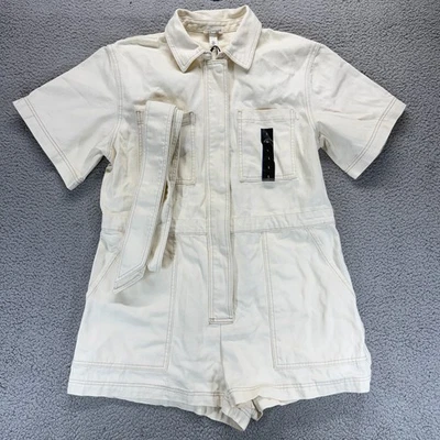 Mameluco de mezclilla utilitario Future Collective para mujer con cinturón manga corta crema talla L Foto 1 de 4