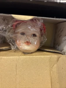 Vintage Porzellan Baseball Michael Puppe Yalonda s Sammlung - Bild 1 von 5