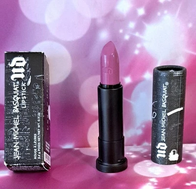 Lápiz labial mate Urban Decay × Jean Michel Basquait Vice Comfort exposición  Foto 1 de 3