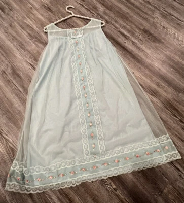 Винтажная ночная рубашка 60-х Aristocraft от Superior синяя без рукавов вышитая на шнуровке S - Изображение 1 из 4