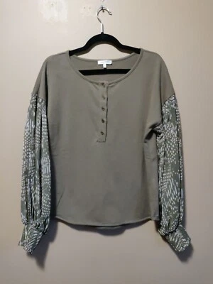 Mystree women's L top green round neck sheer long sleeves cut-off bottom NWOT - Image 1 of 4