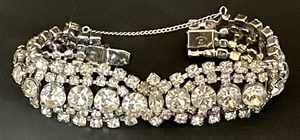 Bracciale tennis vintage Kramer of NY art deco con catena di sicurezza 5 file firmato - Foto 1 di 12