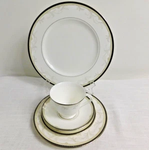 B7 - Waterford Fine China Brocade 5pc Place Setting - Picture 1 of 5