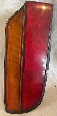 Lanterna traseira usada fabricante de equipamento original Nissan 240SX RH 1990 - Imagem 1 de 2