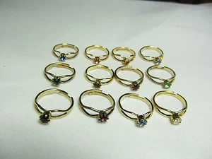 Anillo de mes de piedra de nacimiento de cristal ajustable en tamaño - Imagen 1 de 1