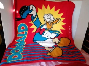 Blanket Vintage Red Disney Donald Duck Fleece Plush Throw 44x41" - Picture 1 of 10