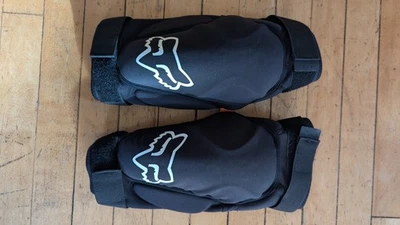 Rodilleras Fox Launch D3O - Negras, Talla M - Nuevas sin etiquetas. Foto 1 de 3