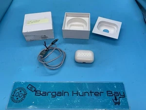 Estuche de carga MagSafe genuino Apple AirPods Pro 2da generación garantía de Apple 11/2025 - Imagen 1 de 11