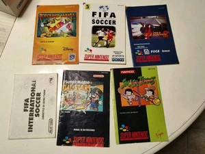 Lotto Di 6 Libretti Di Istruzioni Super Nintendo - Mario All Stars Fifa... - Foto 1 di 3