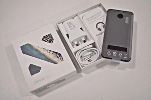 Google LG Nexus 5X LG-H791 16GB fabrycznie odblokowany (biały kwarcowy) - uszkodzony  - Zdjęcie 1 z 3