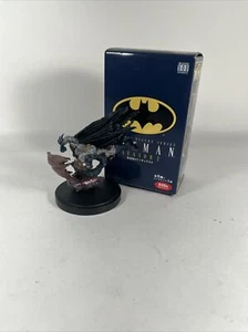 Kotobukiya One Coin Figure Series Batman Season 2 BATMAN vs MAN-BAT - Picture 1 of 16