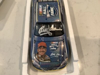 Ford Fusion NASCAR 2011 autografiado por Bobby Allison Salón de la Fama fundido a presión y tarjeta Foto 1 de 4