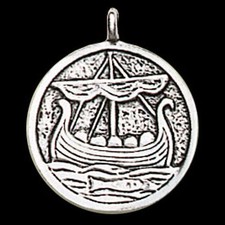 Round about grazing long boat Jewelry Pendants