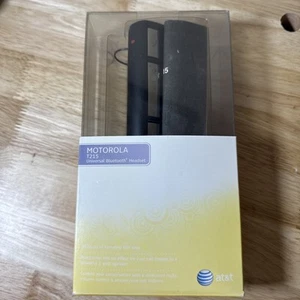 AT&T Motorola T215 Universal Bluetooth Headset 33' Range / NIB - Picture 1 of 10