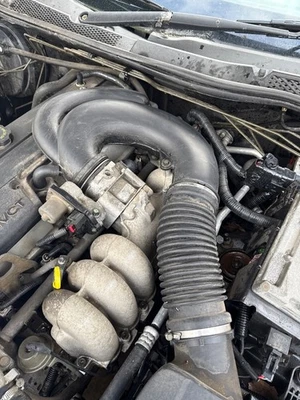 Ford 2002 BA Fairmont 6Cyl Air Intake Pipe - image 1 of 4