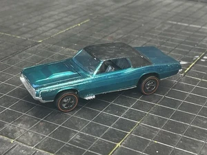 Vintage 1967 Hot Wheels Redline Custom T-Bird Aqua Red Line Tires - Picture 1 of 6