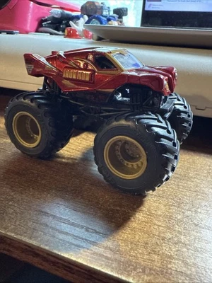 Camión Monster Jam Iron Man suelto Hot Wheels Foto 1 de 4