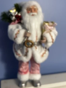 Natale Rosa Bianco SINCERAMENTE BABBO NATALE Babbo Natale Bambola Statuina Decorazione da Tavolo 13" NUOVO - Foto 1 di 8