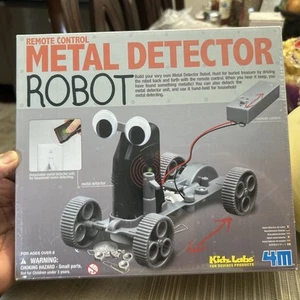 Remote Control Metal Detector Robot Kit NEW SEALED 4M Kidzlab - Picture 1 of 14