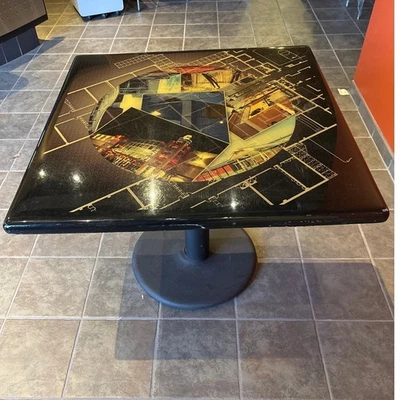 Mesa de resina epoxi arquitectónica personalizada 36 x 36 x 29 de alto Foto 1 de 4