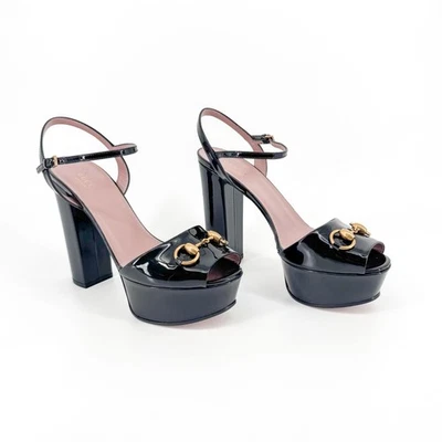 Sandalias Gucci Claudie Horsebit Plataforma Tacones Negro Charol Talla 38 EE. UU. 8 Foto 1 de 4