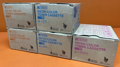 NOVO Conjunto Genuíno OEM de 5 Cassete de Toner Colorido Ricoh 888341 888342 88343 - Imagem 1 de 4