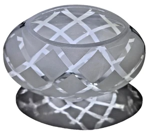 VTG. ONE-OF-A-KIND!!! HAND-BLOWN ACID ETCHED DIAMOND PATTERN HEAVY CRYSTAL VASE - Picture 1 of 7