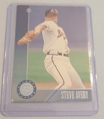 1996 Leaf Steve Avery #137/ Atlanta Braves  - Image 1 of 2