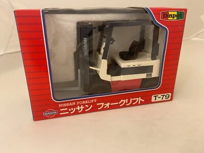 Carretilla elevadora Nissan 25, modelo diecast 1/24 Foto 1 de 4