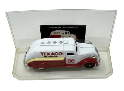 CORGI TEXACO 1937 Dodge Airflow Motor Oil Truck Diecast CS90002 - Image 1 of 4