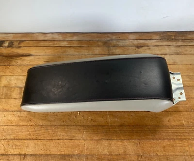 2010 - 2017 Chevrolet Equinox Black Gray Leather Center Console Lid Armrest OEM Foto 1 de 4