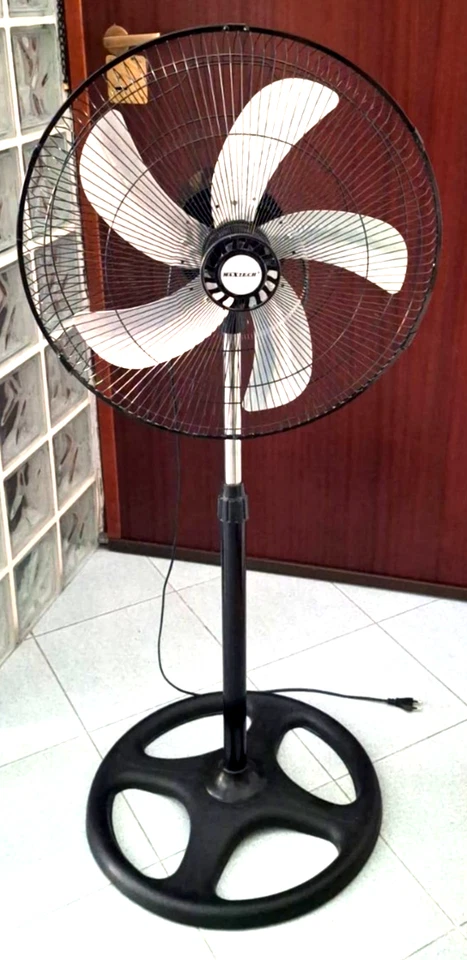 Ventilatore a Piantana 5 Pale Alluminio- oscillante 45W 3 Velocità Diametro 50cm - Immagine 1 di 4