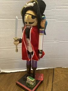 St. Nicholas square Captain Hook Pirate Bird Treasure Christmas Nutcracker - Picture 1 of 6