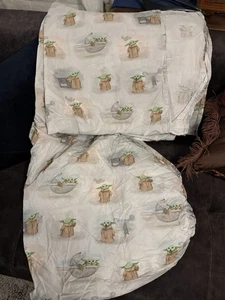 Star wars Pottery Barn Kids Queen Baby Yoda Flat + Fitted Sheet Set - Picture 1 of 7
