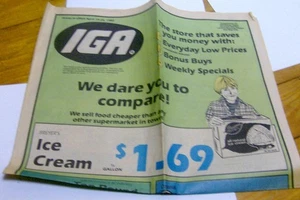 vintage 1982 IGA negozio di alimentari FLIER supermercato OLD FOOD PACKAGING raro anni 80 - Foto 1 di 2