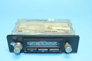 Vintage Car Grundig WK2011VD Car Stereo Radio With Cover - Picture 1 of 4