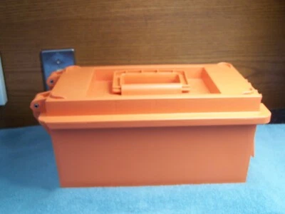 Caja seca Actions resistente al agua Boaters naranja de seguridad brillante almacenamiento ligero Foto 1 de 4
