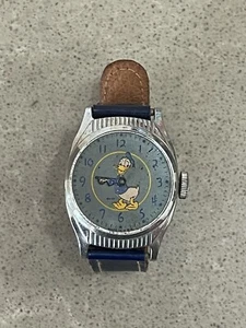 DONALD DUCK ~ Vintage ~ 1947 ROUND US TIME INGERSOLL WRIST WATCH FOR PARTS - Picture 1 of 7