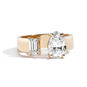 Anillo de diamantes talla baguette de pera cultivada de laboratorio IGI 1,30 quilates Toi Et Moi de oro amarillo de 14 k - Imagen 1 de 11