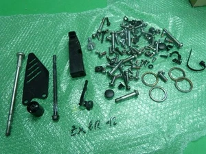 Tornillos, restos ZX6R 600R - Imagen 1 de 2