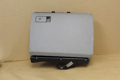 VOLKSWAGEN PASSAT 2006-2010 CONJUNTO DE GUANTERA OEM GRIS Foto 1 de 4