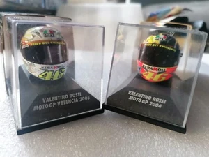 Minichamps 1/8 2 x Valentino Rossi helmets - Moto Gp 2004 + Valencia 2005 - Foto 1 di 7