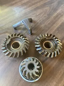 OMC Evinrude Johnson 375686 Gear Assembly Set 10Hp Factory NEW OEM - 27F4 - D - Picture 1 of 5