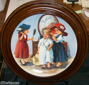 Fine China Knowles "Friends I Remember" Limited Edition Plate 13101-A Vintage - Picture 1 of 2
